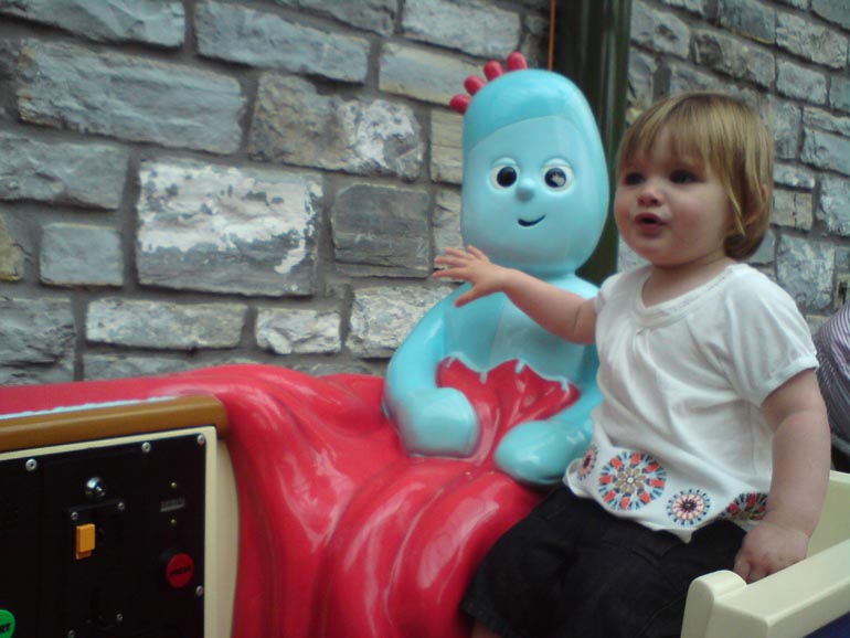 [Emma and Iggle Piggle]