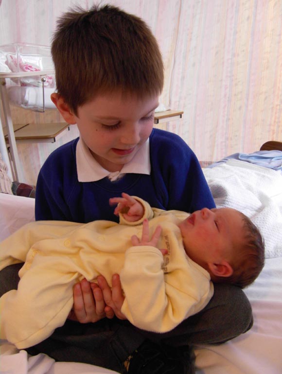 [Emma meets her older brother, Thomas]
