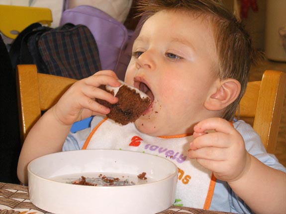 [Must.. cram in... more cake!!]